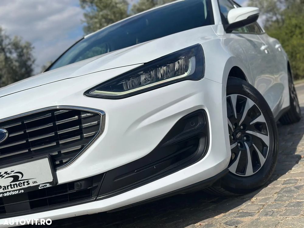 Ford Focus 1.0 EcoBoost MHEV Titanium X - 14