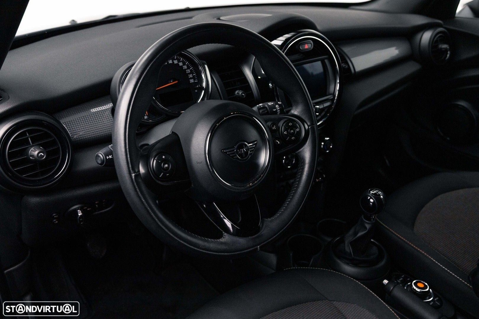 MINI 5 Portas Cooper D - 22