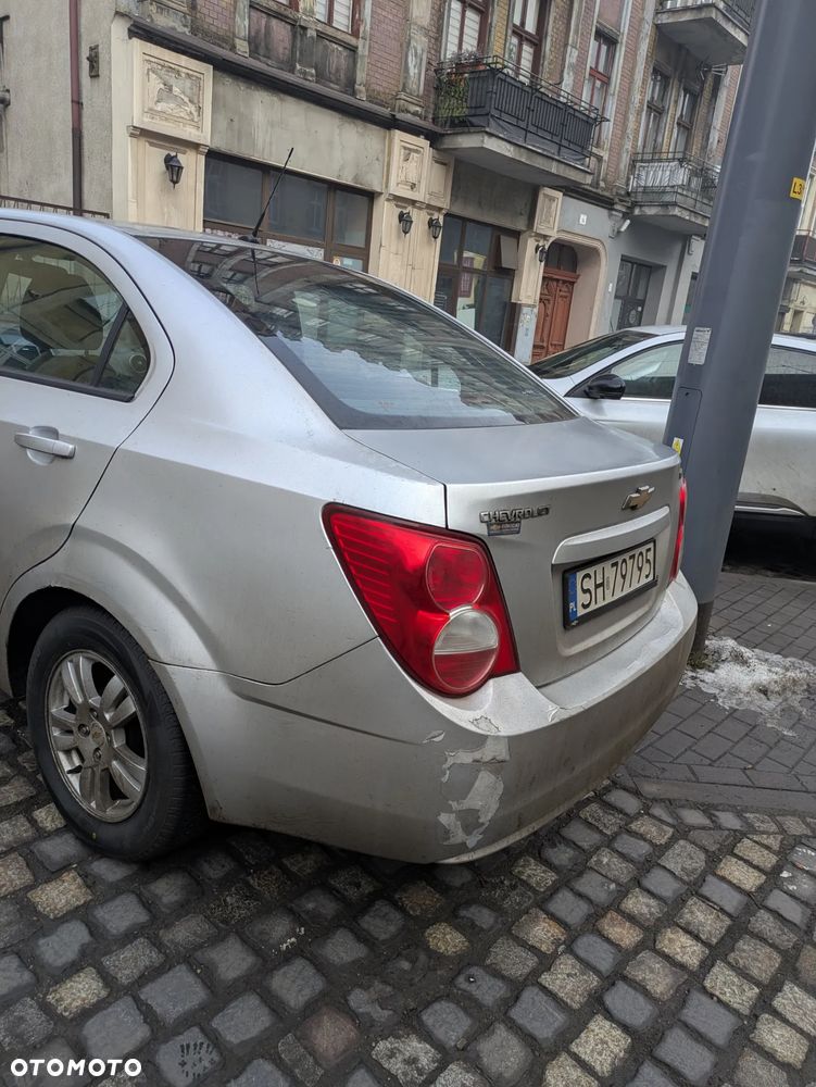 Chevrolet Aveo 1.4 16V LT - 18