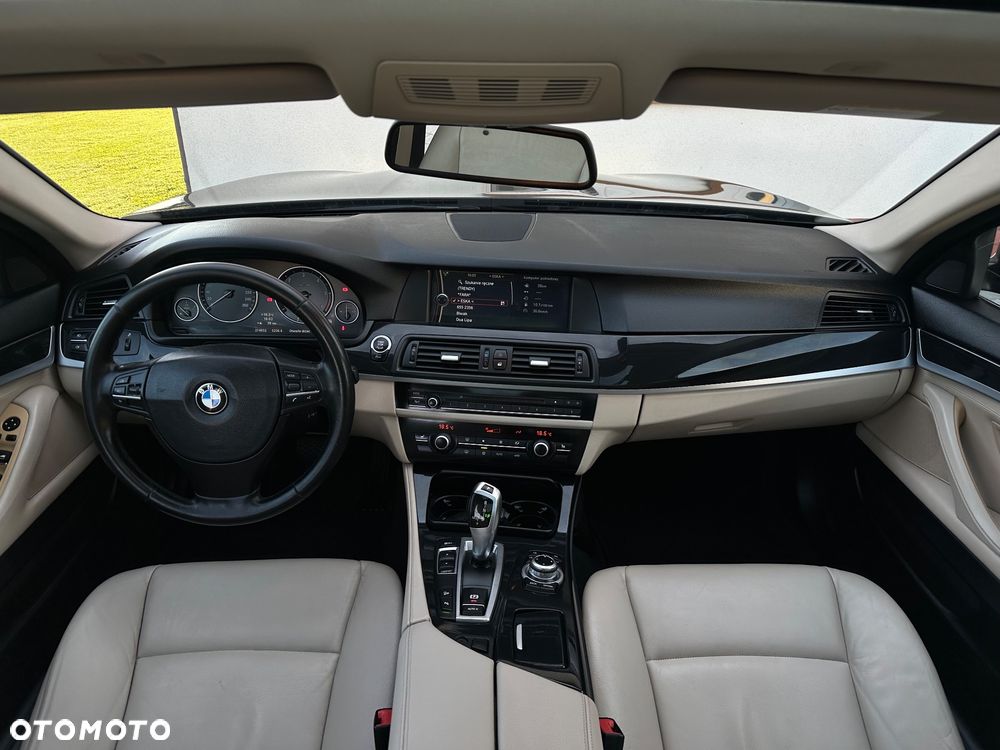 BMW Seria 5 530d xDrive Touring Sport-Aut Modern Line - 5