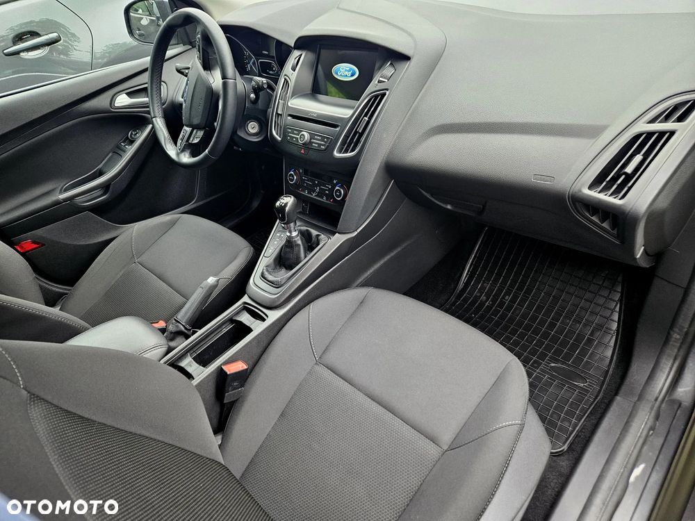 Ford Focus 1.5 EcoBoost Start-Stopp-System Business Edition - 17