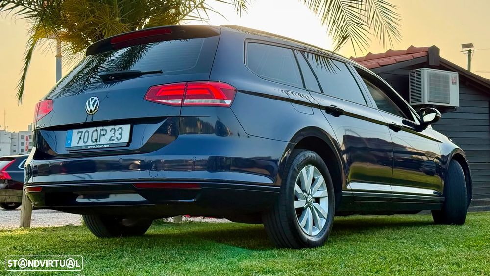 VW Passat Variant 1.6 TDI Confortline Navig - 8