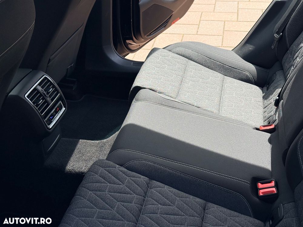 Volkswagen Passat 2.0 TDI SCR - 11