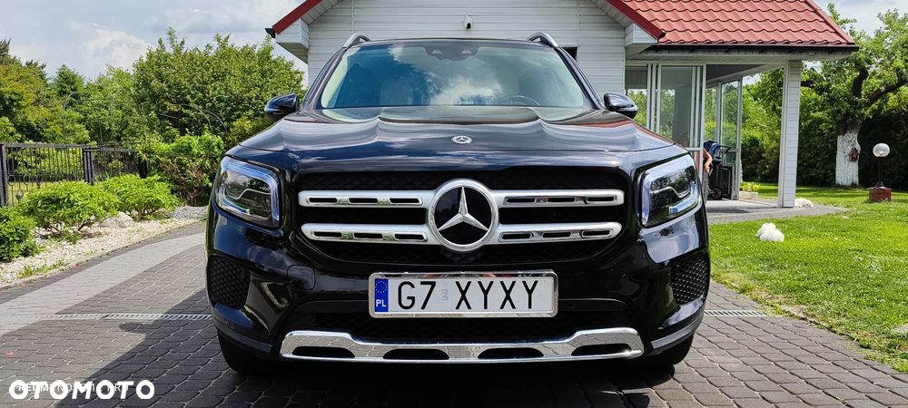 Mercedes-Benz GLB 200 d 4-Matic 8G-DCT - 3