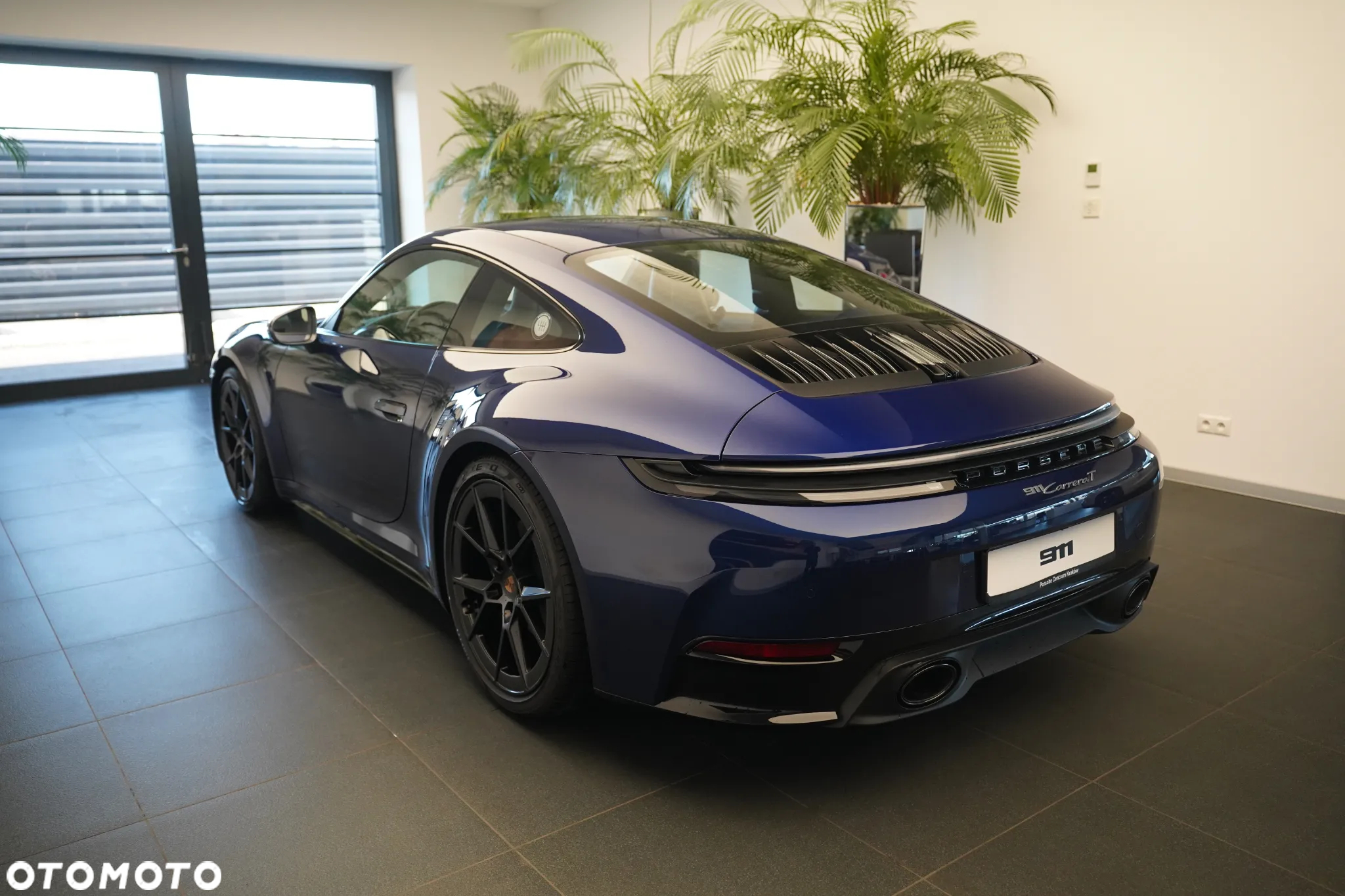 Porsche 911 Carrera T - 2