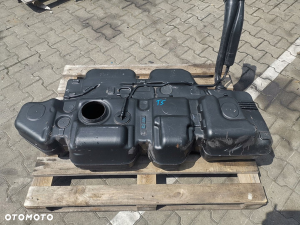 Zbiornik Bak Paliwa VW T5 7H0201085D 7H0201085E