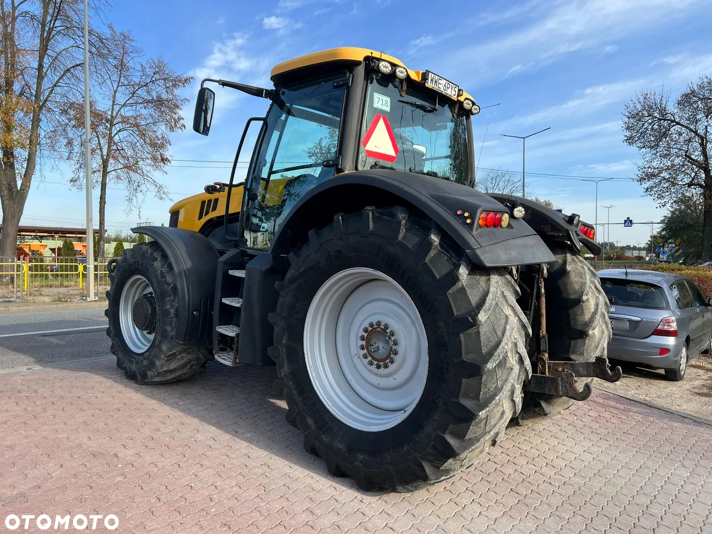 JCB FASTRAC 7230 - 3