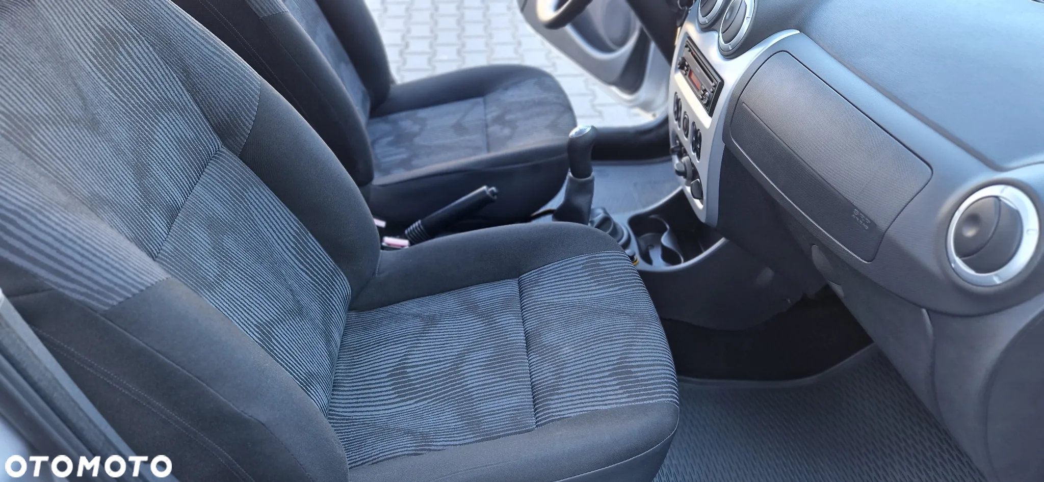 Dacia Sandero - 18