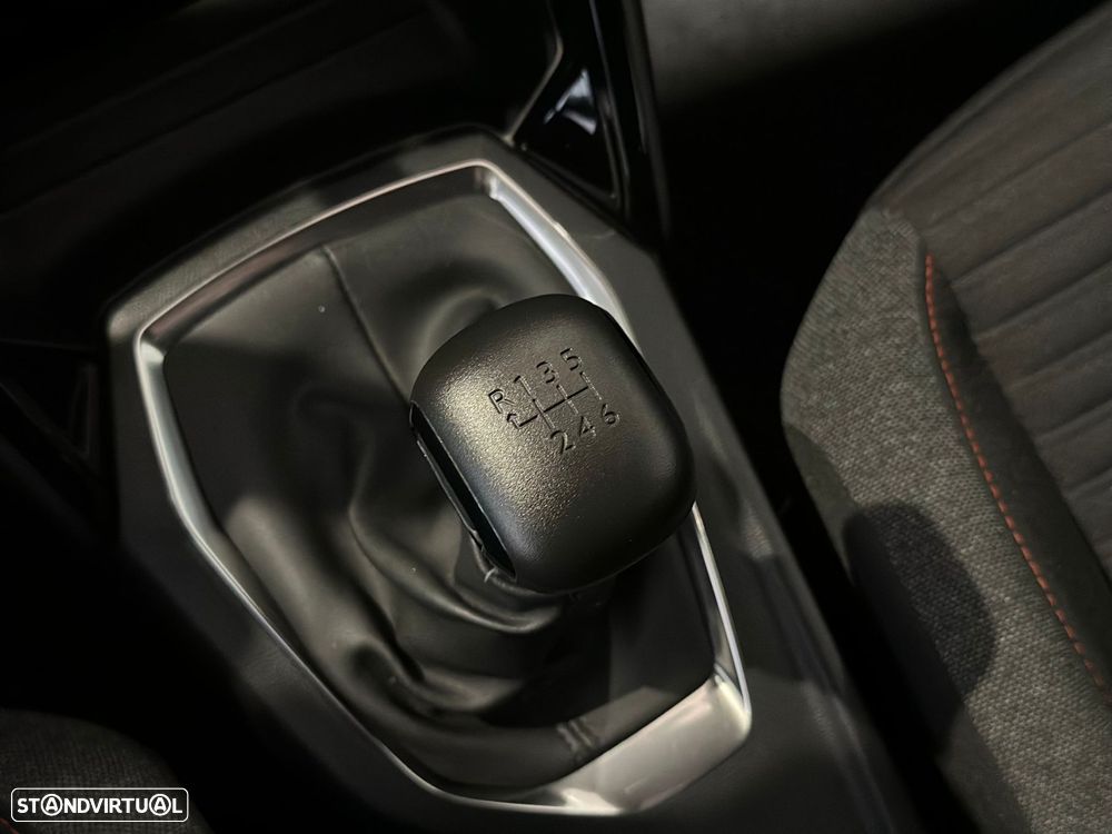 Peugeot 2008 1.2 PureTech Allure Pack - 16