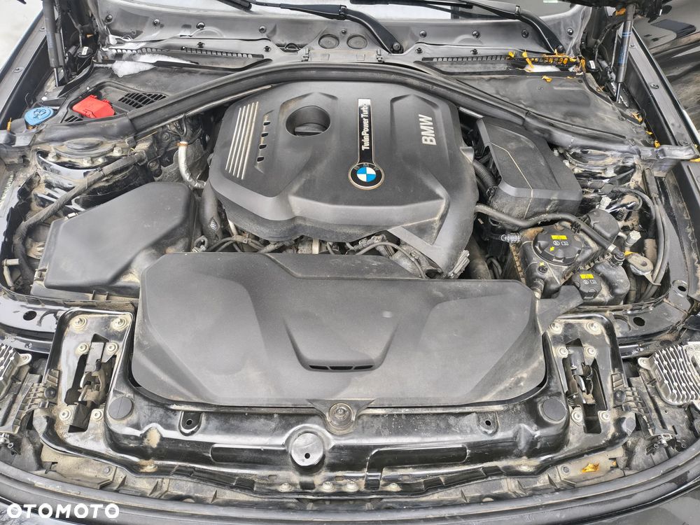 BMW 3GT 330i xDrive Luxury Line - 12