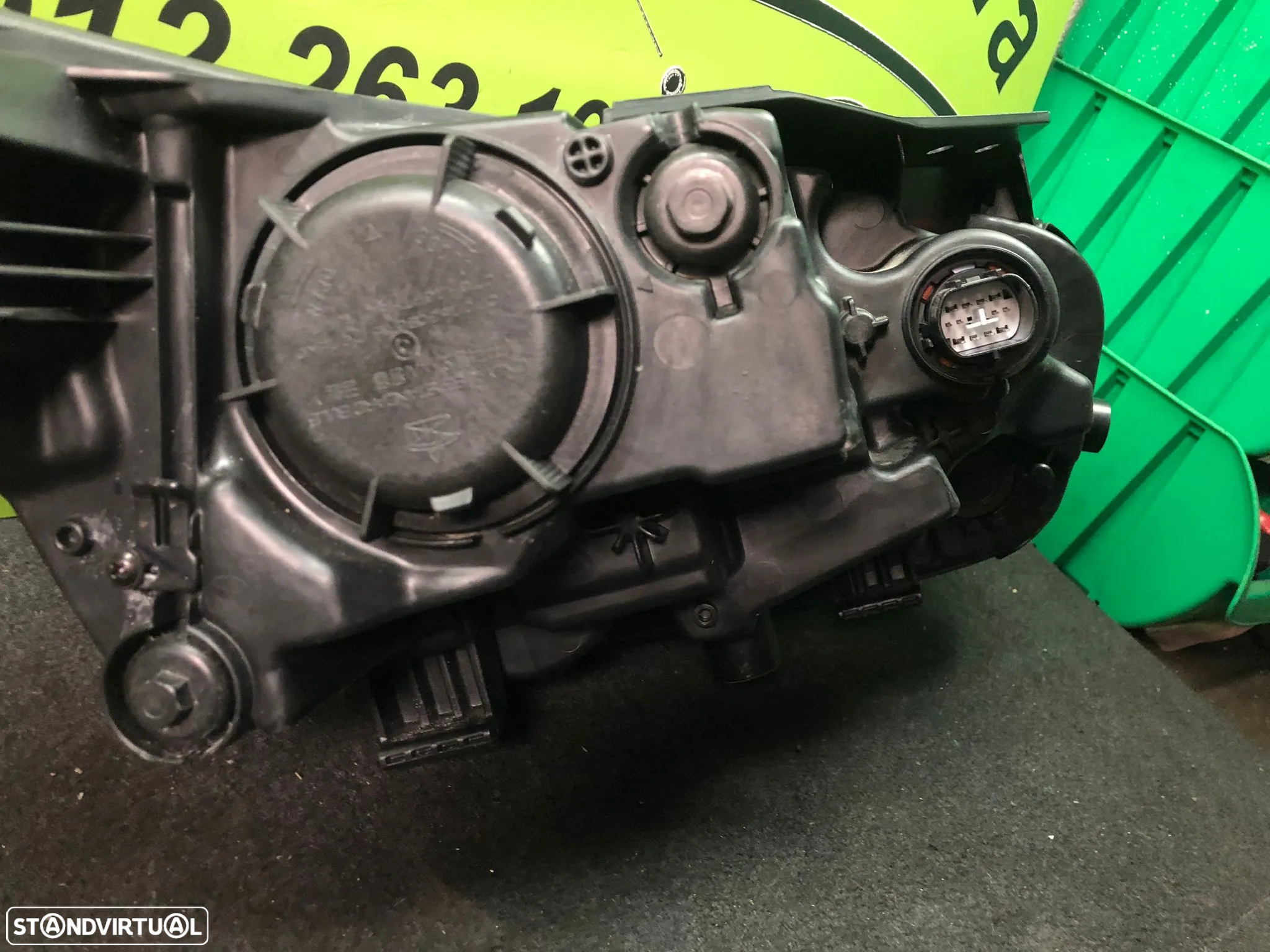 KIA XCEED FAROL LED ESQUERDO - FF670 - 9