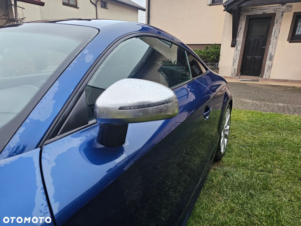 Audi TT S Coupé - 11