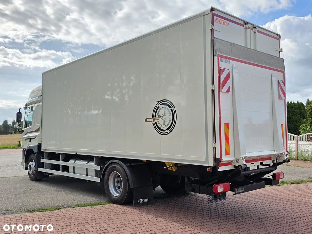 DAF CF 330 / 10.2017 / KONTENER MEBLOWY / IZOTERMA / WINDA / 18 PALET / E6 / NISKI PRZEBIEG / Z NIEMIEC / JAK NOWY / DUŻY SILNIK  10 837cm3// - 5