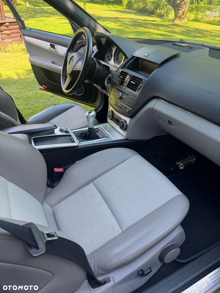 Mercedes-Benz Klasa C 180 Kompressor Avantgarde - 12