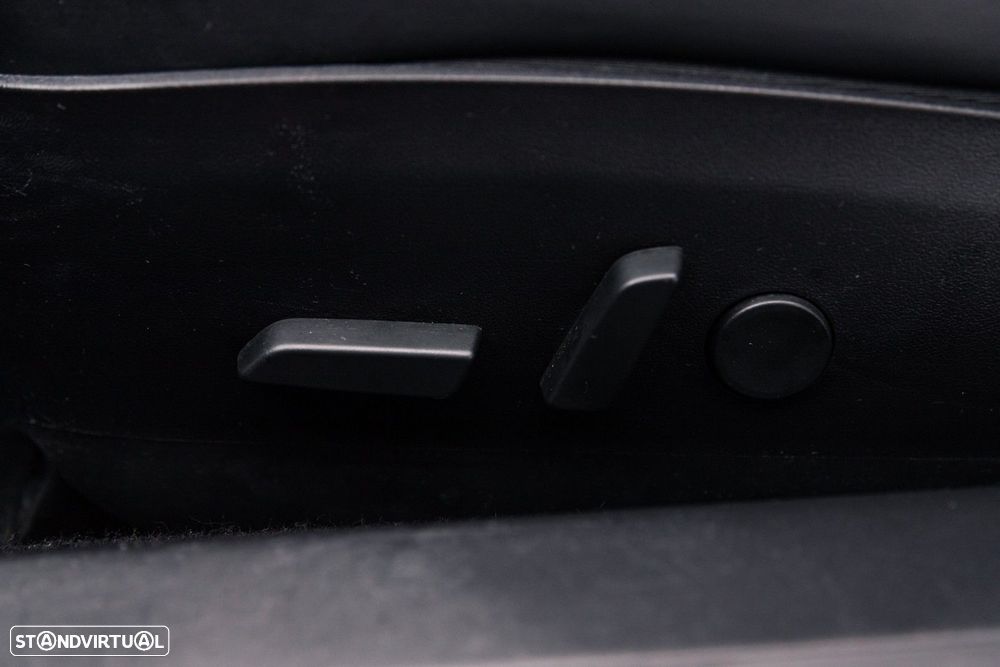 Tesla Model 3 Standard RWD Plus - 33