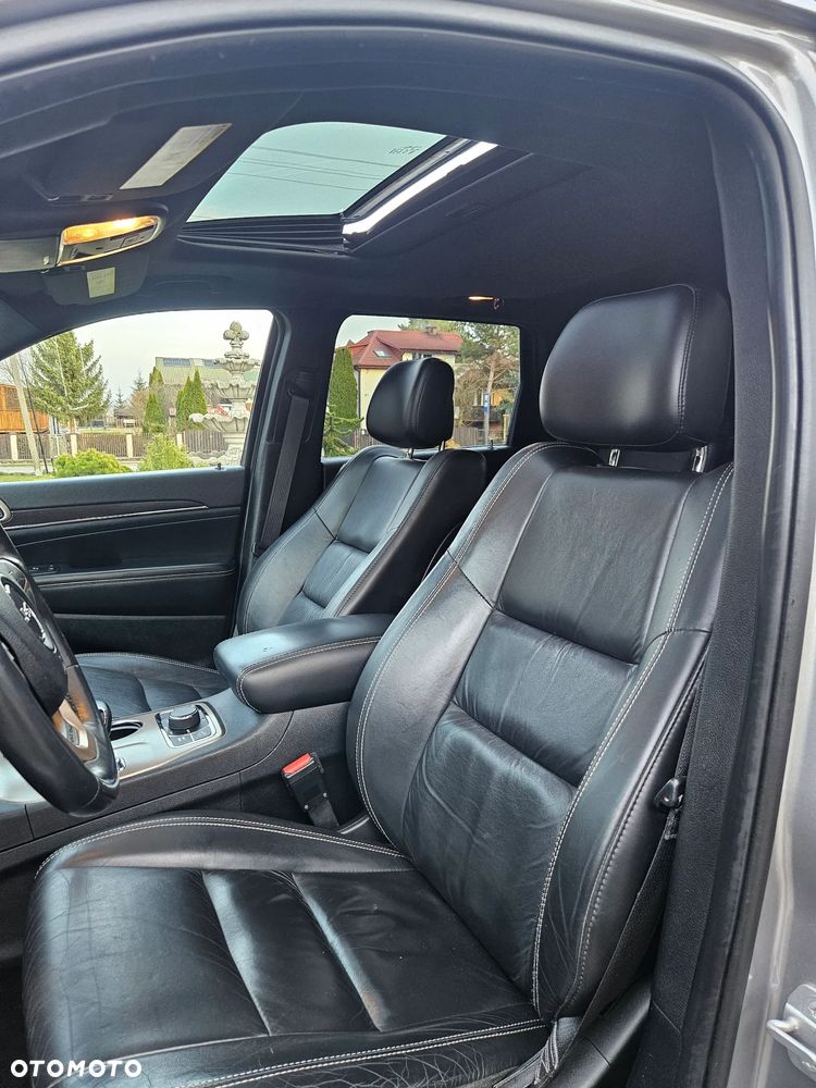 Jeep Grand Cherokee - 10