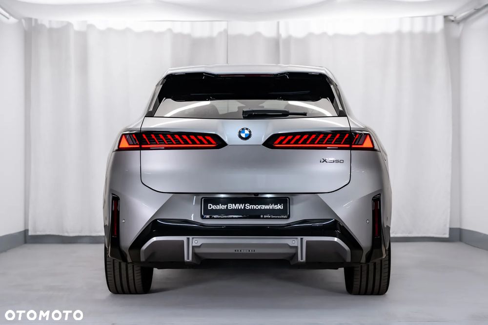 BMW iX3 - 5
