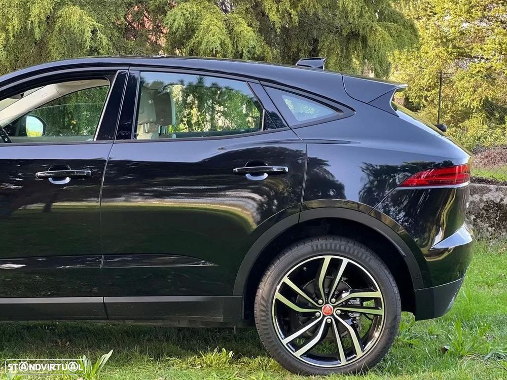 Jaguar E-Pace 2.0 i4D R-Dynamic S - 13