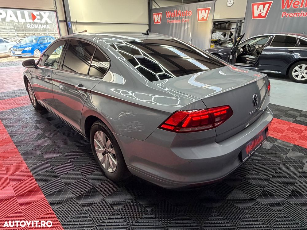 Volkswagen Passat 2.0 TDI DSG Comfortline - 6