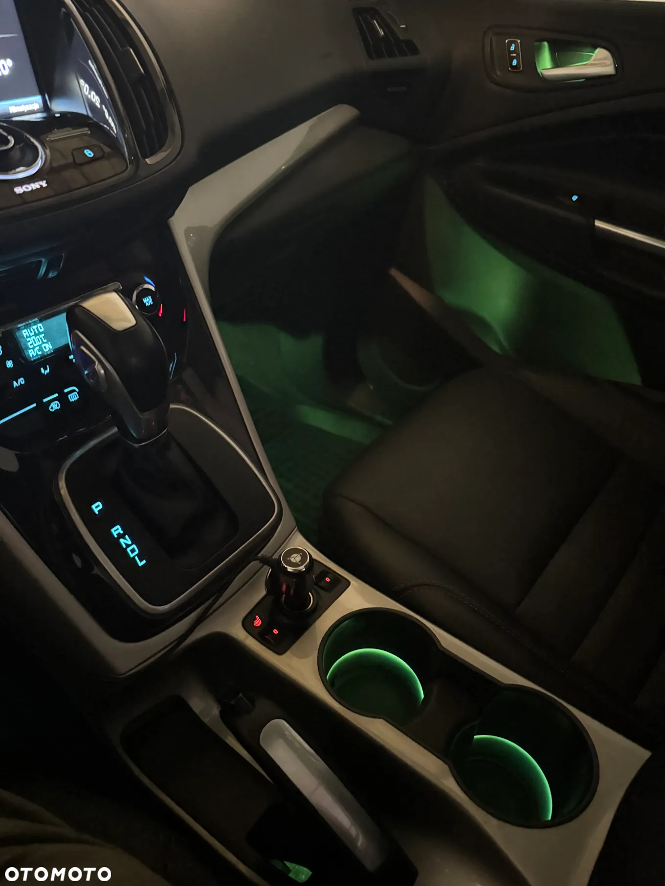 Ford C-MAX 2.0 ENERGI CVT - 18