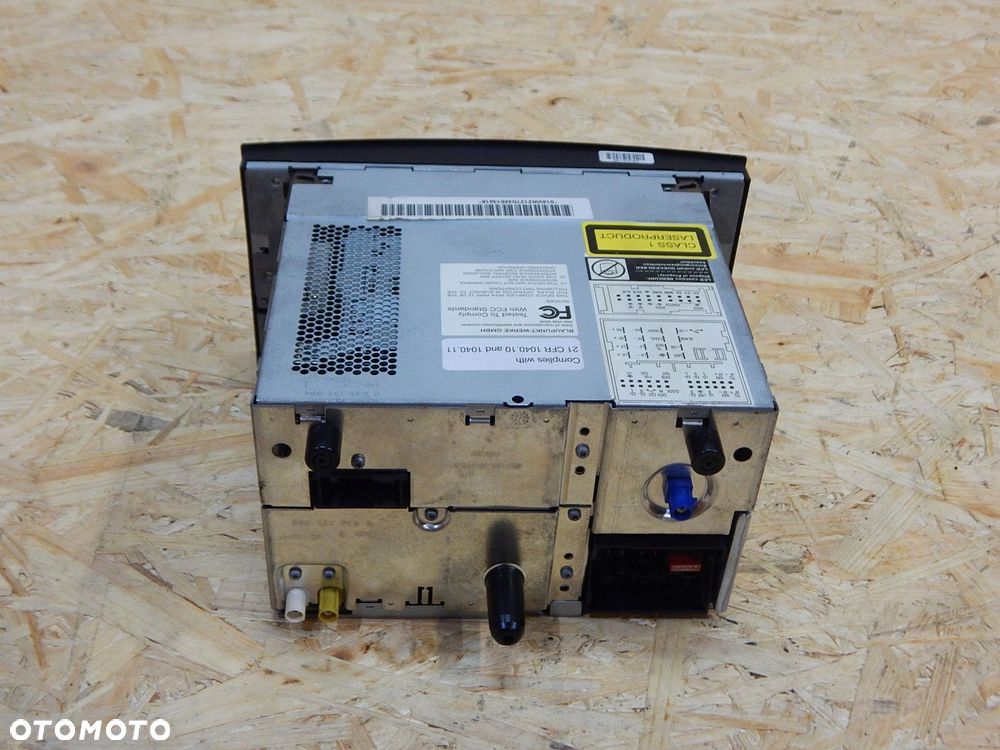 vw t5 multivan radio cd navi 7h0035191b uszkodzone - 4