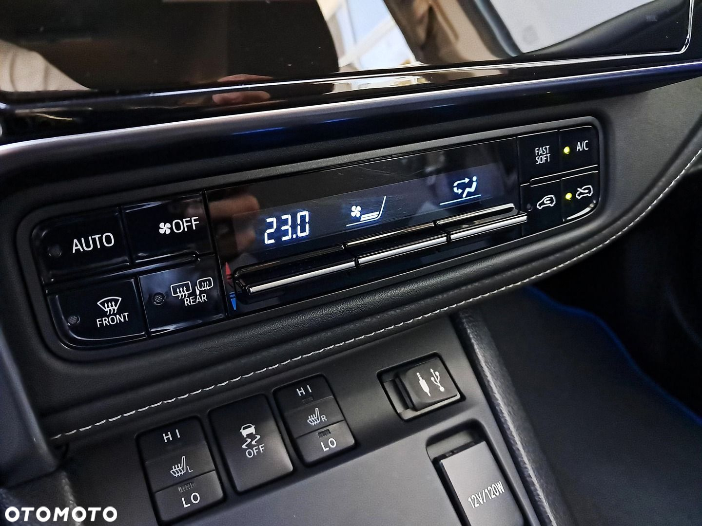 Toyota Auris - 24
