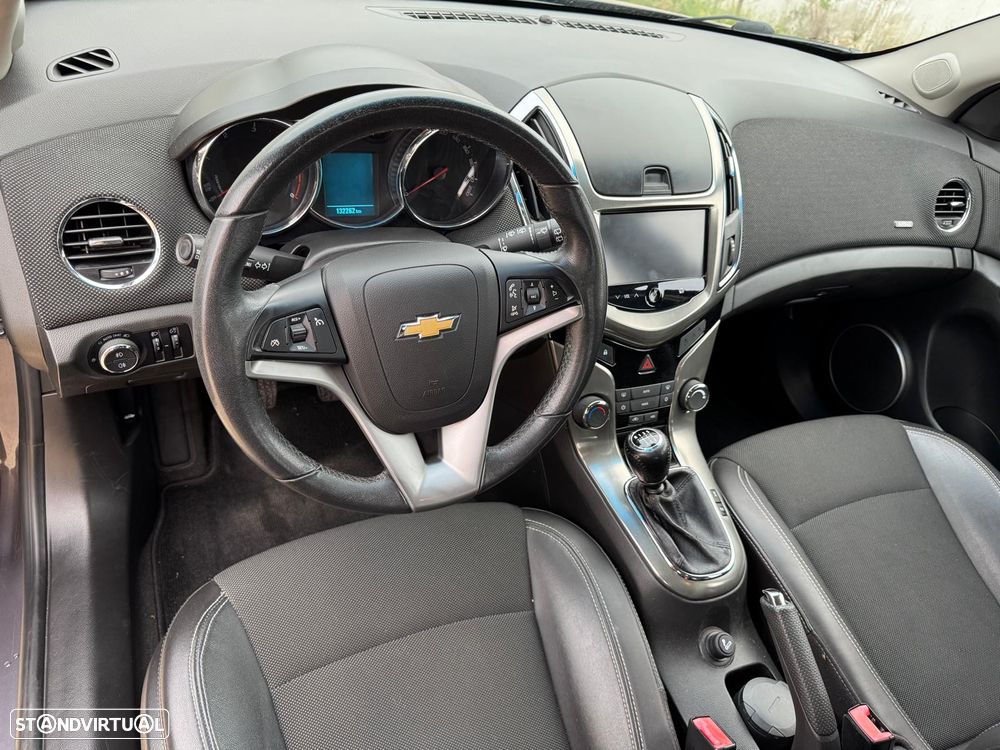 Chevrolet Cruze SW 1.7 VCDi LT - 4