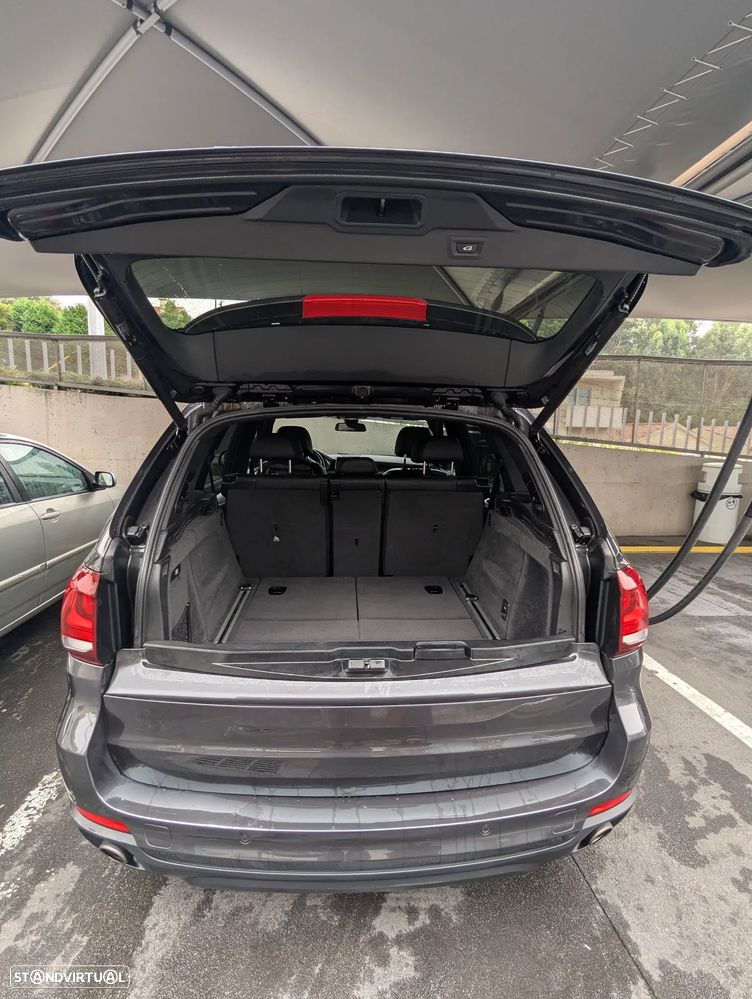 BMW X5 25 d sDrive Comfort 7L - 9