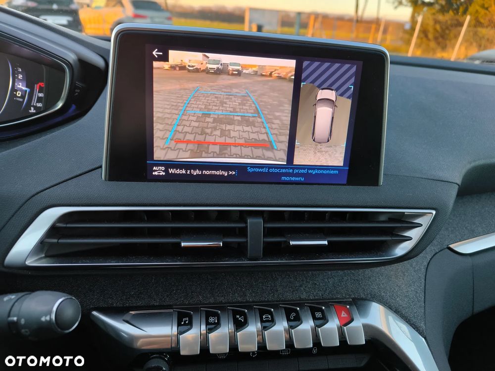 Peugeot 5008 1.5 BlueHDi Allure S&S - 22