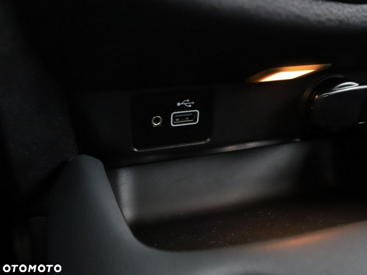 Nissan Juke 1.0 DIG-T N-Connecta - 27