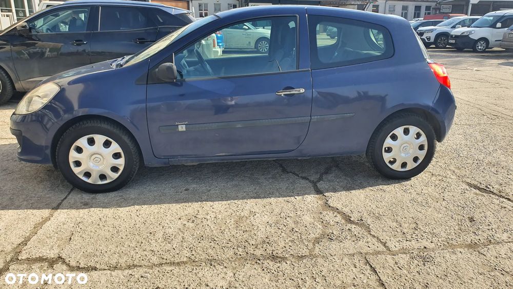 Renault Clio 1.2 16V All Inclusive - 11