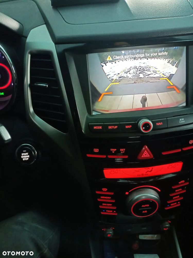 SsangYong/KGM Tivoli e-XDi 160 2WD Start/Stop Sapphire - 6