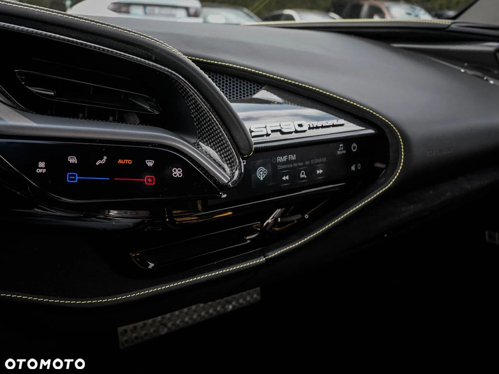 Ferrari SF90 Stradale - 30