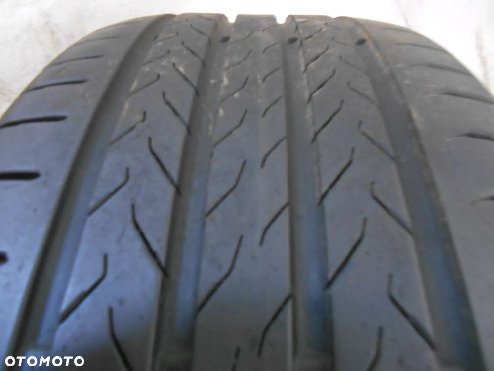 OPONA POJEDYNKA 235/45R19 CONTINENTAL ECOCONTACT 6Q XL DOT 3124 6MM - 2