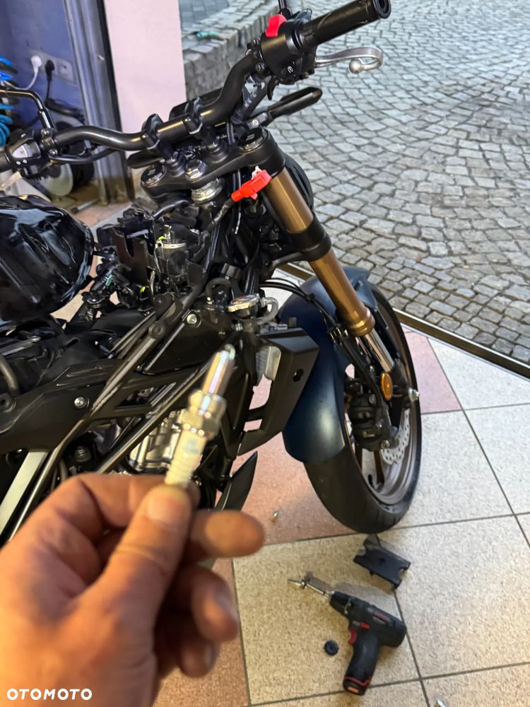 Honda CBR - 7