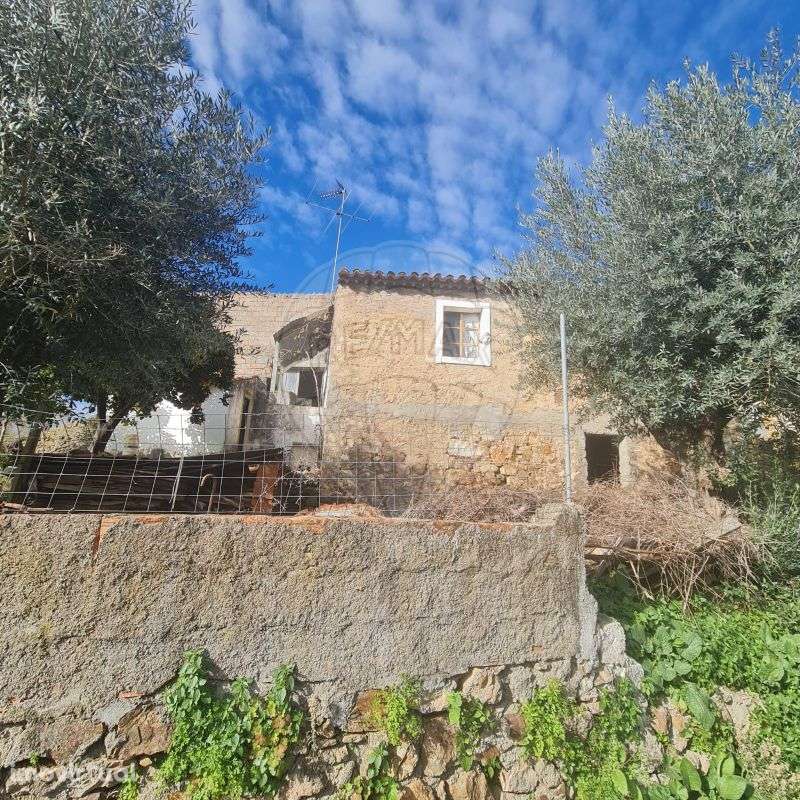 Moradia T6 para venda - Grande imagem: 2/5