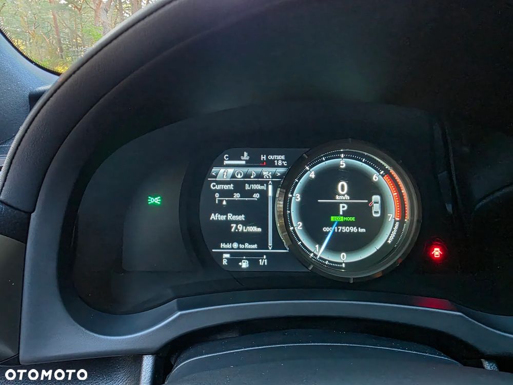 Lexus IS 200t Sport Line - 36