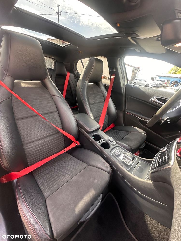 Mercedes-Benz GLA AMG 45 4-Matic - 27