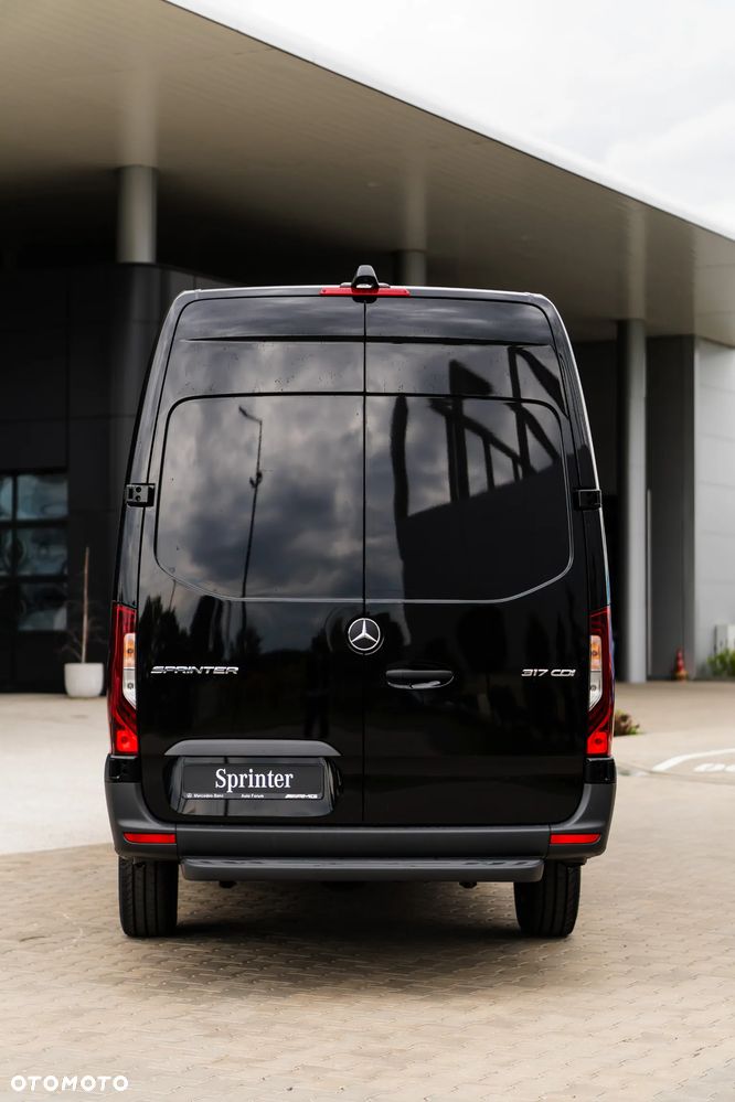 Mercedes-Benz Sprinter - 6