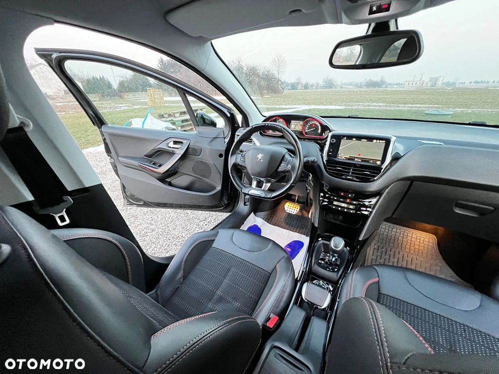 Peugeot 2008 BlueHDi 120 EAT6 Black Edition - 20