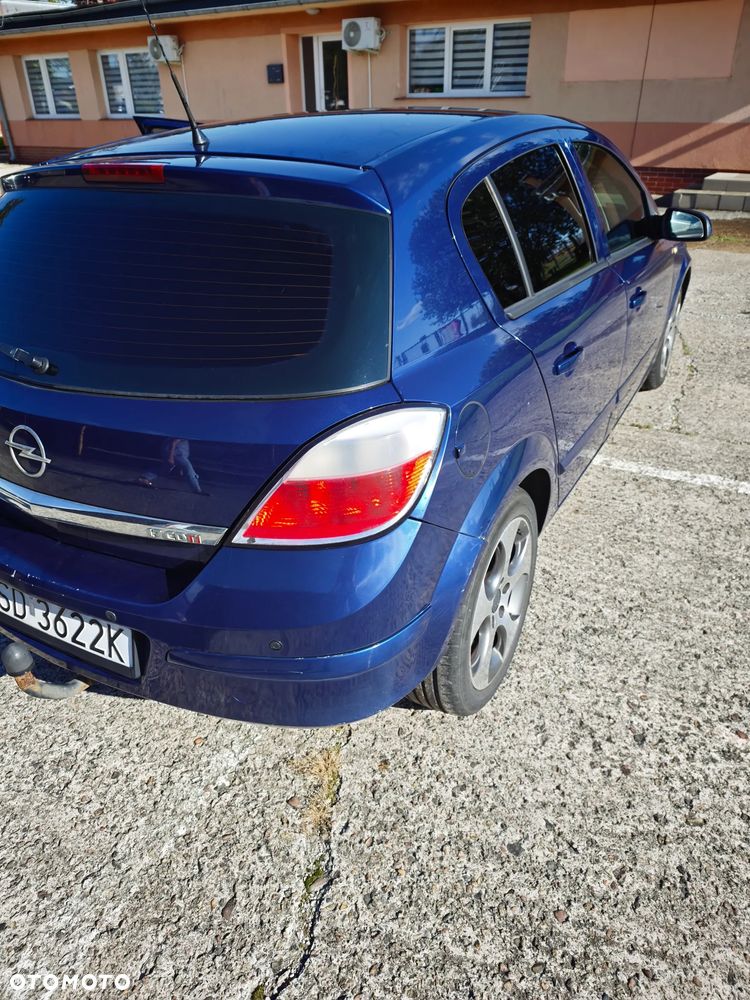 Opel Astra 1.7 CDTI Cosmo - 3