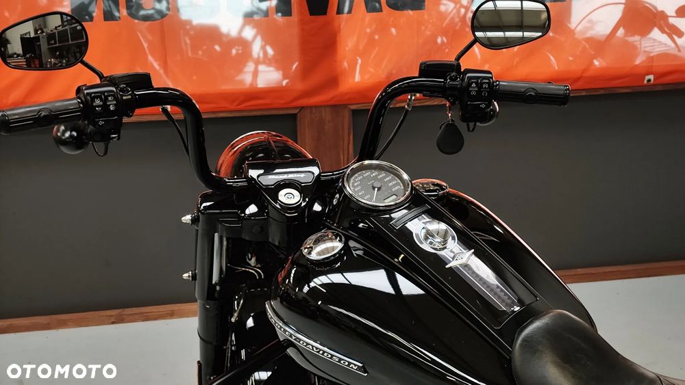 Harley-Davidson Touring Road King - 27