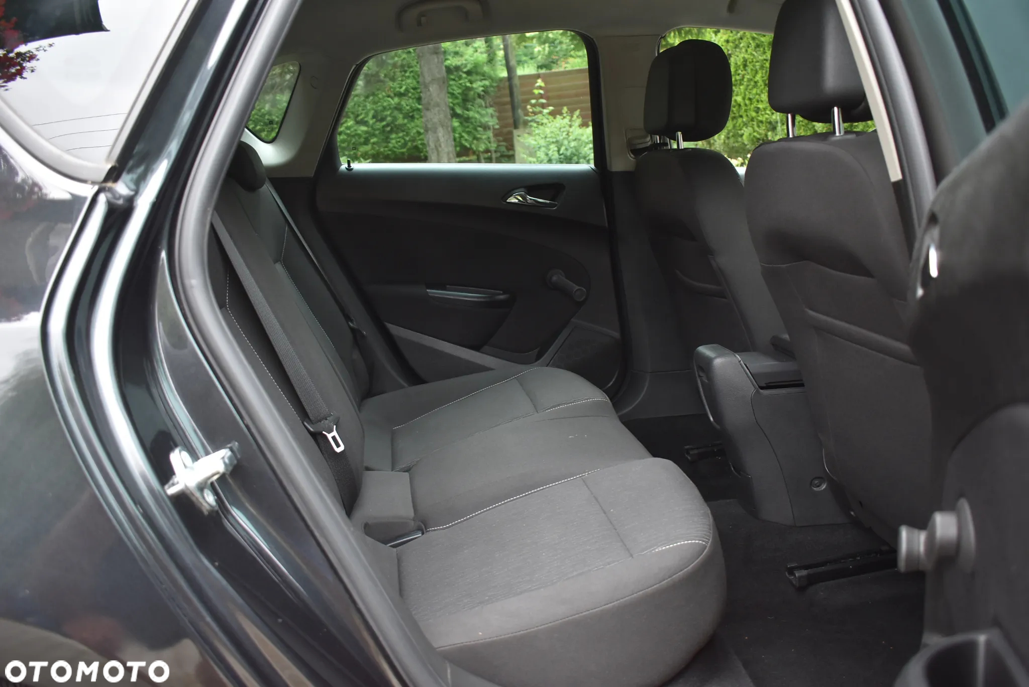 Opel Astra IV 1.6 Cosmo - 22