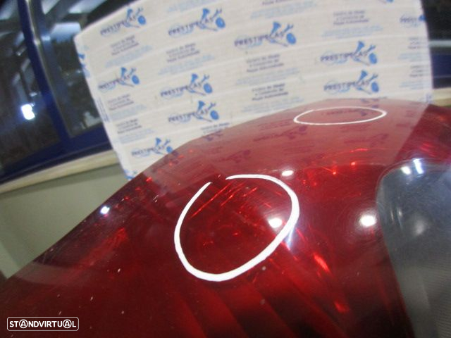 Farol Tras Stop3158 RENAULT MEGANE 2 2003 1.5DCI 80CV 5P CINZA DRT ORIGINAL Danificado - 2