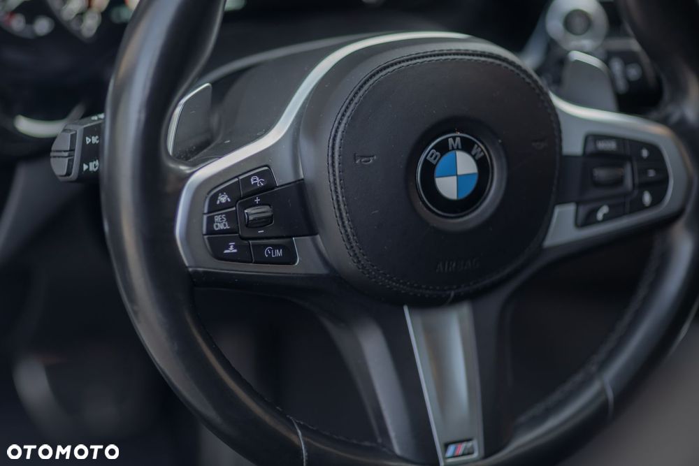 BMW Seria 5 520d xDrive M Sport Edition - 33