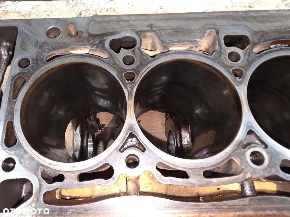 BLOK SILNIKA AUDI A4 B9 A5 Q5 FY 2.0 TFSI DAY 06K103023E 7/26 - 6