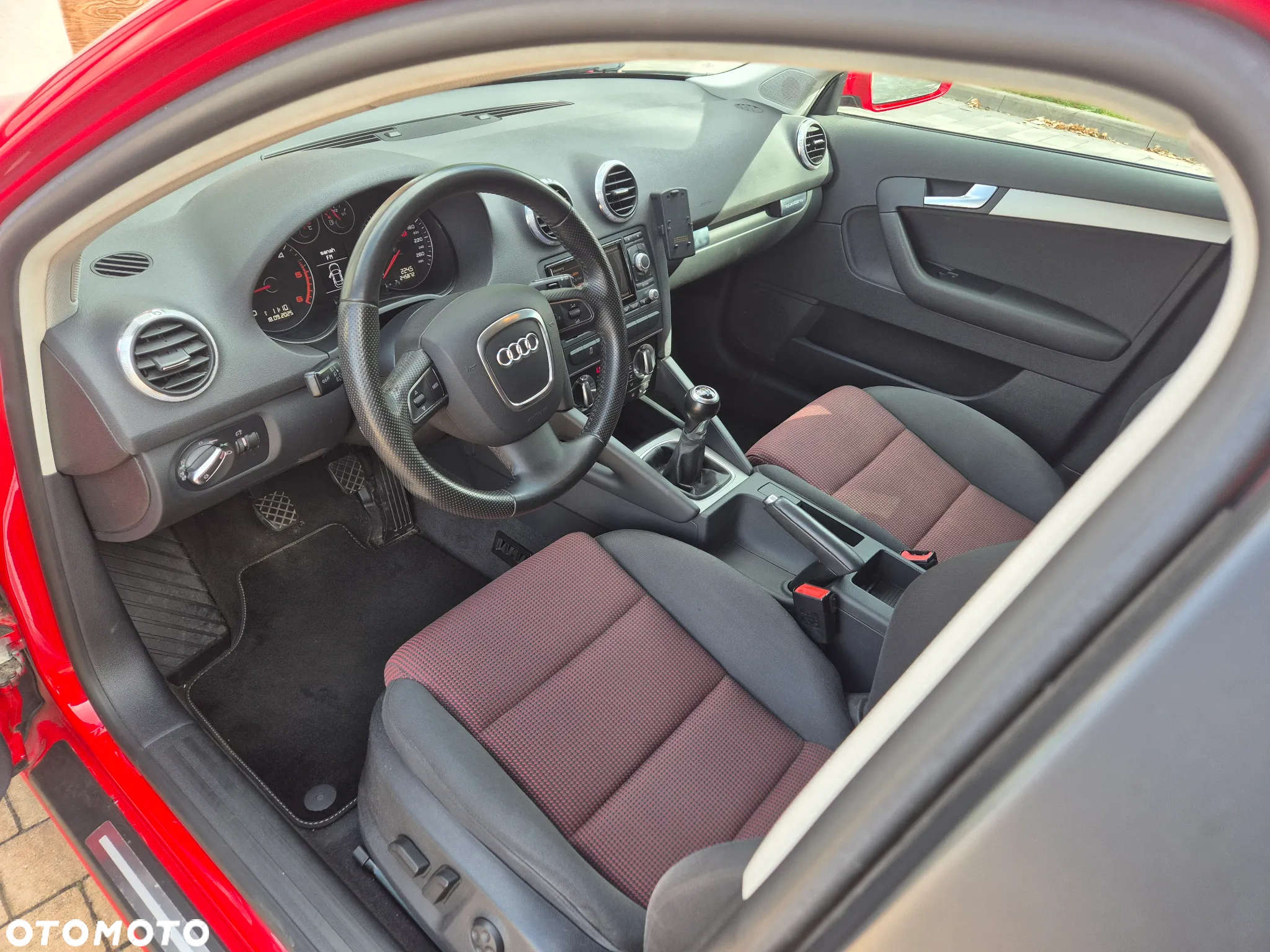 Audi A3 Sportback 2.0 TDI DPF quattro Ambition - 11