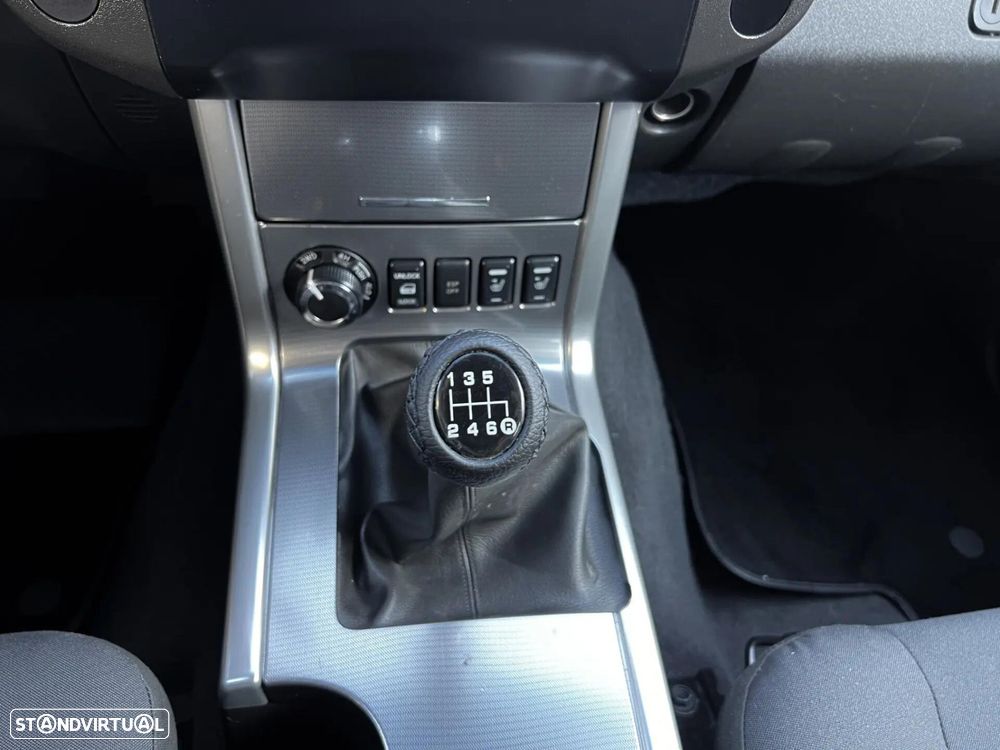 Nissan Navara 2.5 dCi CD LE 4WD - 13