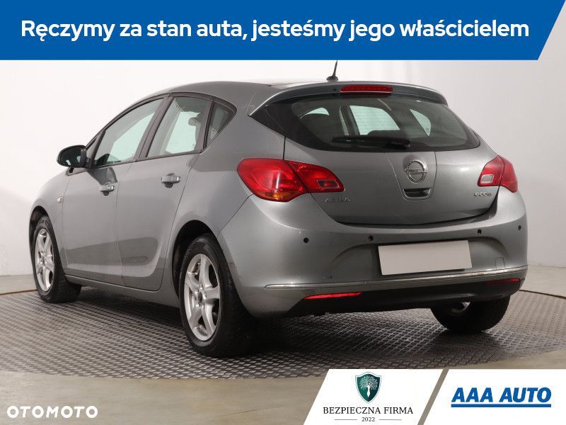 Opel Astra - 6