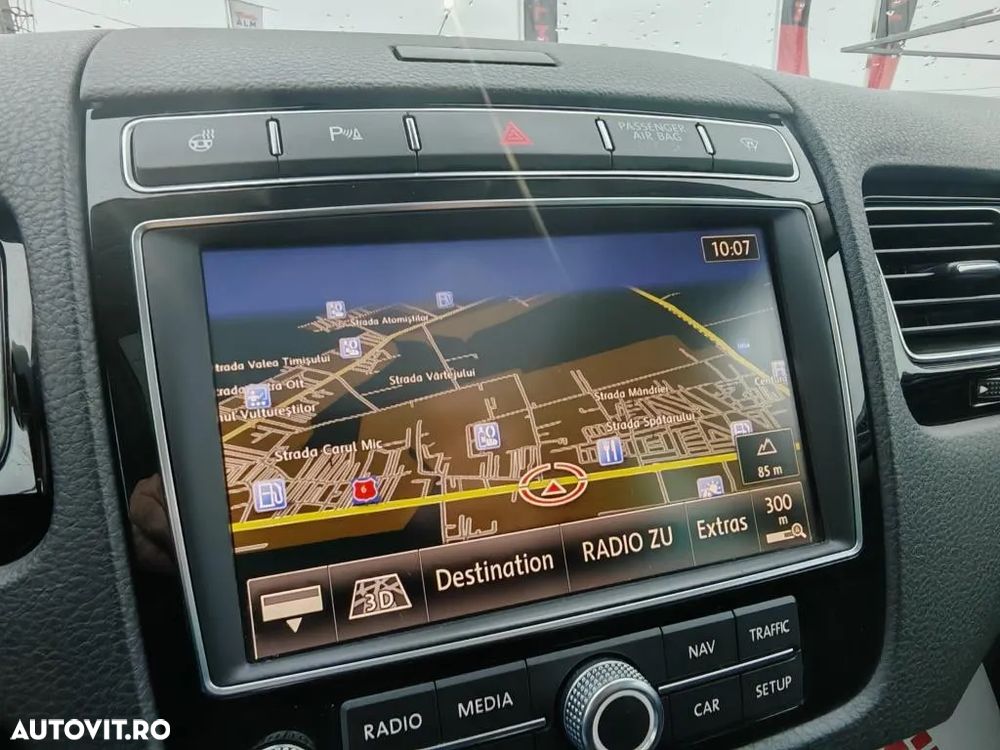 Volkswagen Touareg 3.0 V6 TDI SCR Blue Motion DPF Automatik - 13